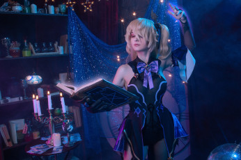 обоя kirdjava, девушки, девушка, женщина, блондинка, светловолосая, сексуальная, модель, звезда, позирует, разная, обувь, верхняя, стильная, одежда, нижнее, эротическое, бельё, трусы, лифчик, колготки, чулки, аксессуары, макияж, и, множество, элементов, на, фотографии