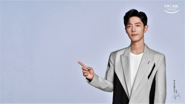 Картинка мужчины xiao+zhan актер пиджак жест палец