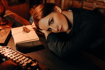 Картинка девушки -+рыжеволосые+и+разноцветные рыжая лицо печатная машинка пачка