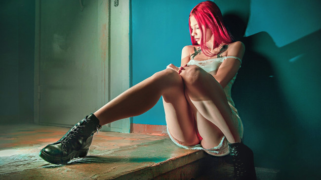 Обои картинки фото девушки, - рыжеволосые и разноцветные, девушка, позирует