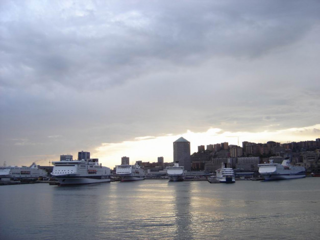 Обои картинки фото genova, корабли, порты, причалы