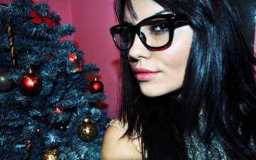 Картинка -Unsort+Лица+Портреты девушки unsort лица портреты елка очки шарики