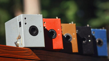 Картинка разное ретро +винтаж цвета коробки камеры