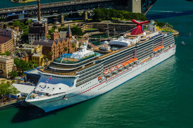 Обои картинки фото carnival spirit, корабли, лайнеры, лайнер, круизный