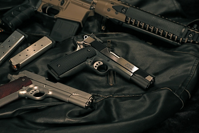 Обои картинки фото оружие, обойма, пистолет