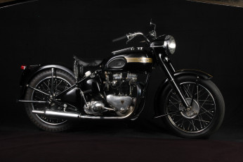 Картинка мотоциклы triumph