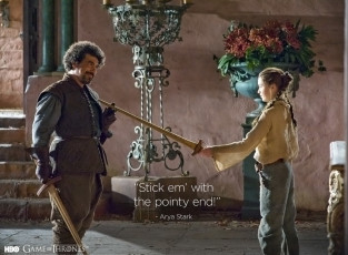 Картинка кино+фильмы game+of+thrones+ сериал арья двор тренировка мечи игра престолов