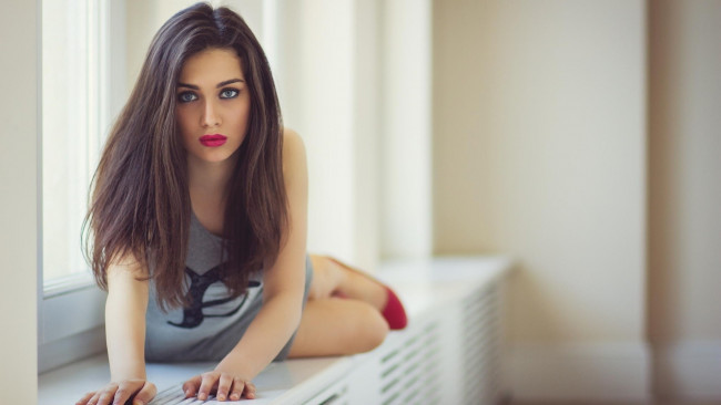 Обои картинки фото девушка, девушки, -unsort , брюнетки, темноволосые, модель