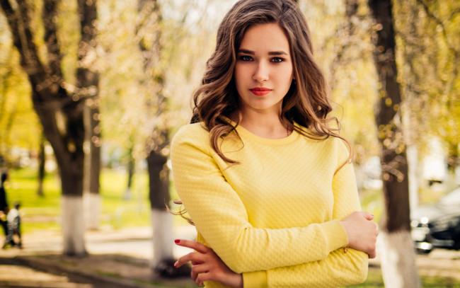 Обои картинки фото девушка в желтом белье, девушки, - брюнетки,  шатенки, девушка, красивая, супер, секси, няша, нежная, классная, модница, лапочка, мадам