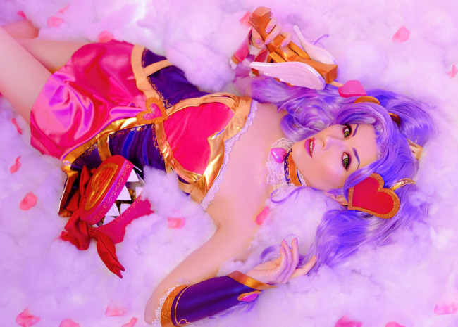 Обои картинки фото helen stifler, девушки, - креатив,  косплей, helen, stifler, костюм, сердечки