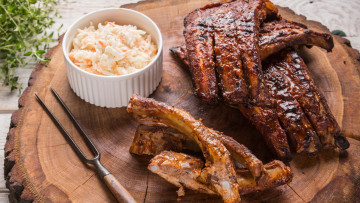 Картинка еда мясные+блюда аппетитные ребрышки салат