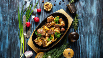 Картинка еда мясные+блюда картошка мясо розмарин укроп чеснок