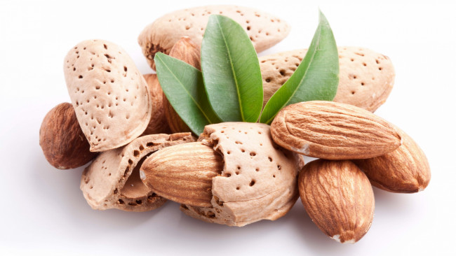 Обои картинки фото еда, орехи,  каштаны,  какао-бобы, миндаль