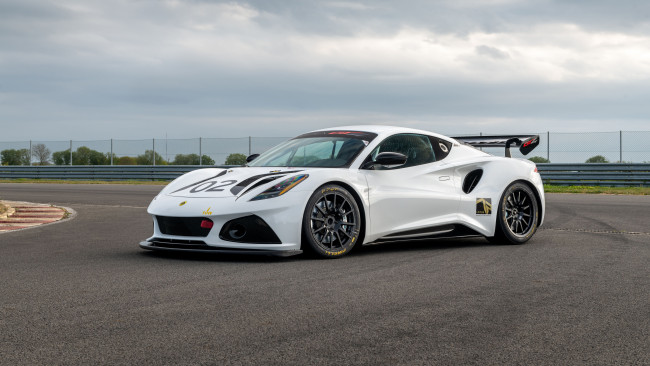 Обои картинки фото lotus emira gt4 2022, автомобили, lotus, emira, gt4, 2022, белый, купе, трек, лотус