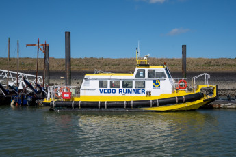 Картинка корабли катера катер