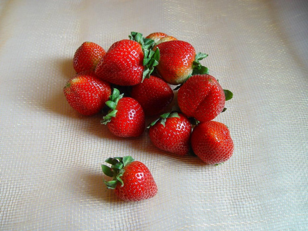 Обои картинки фото еда, клубника, земляника