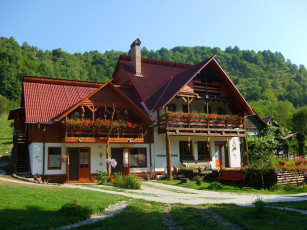 Картинка города здания дома балкон