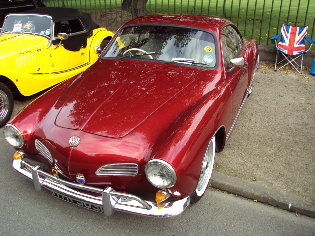 Обои картинки фото автомобили, выставки, уличные, фото, ретро