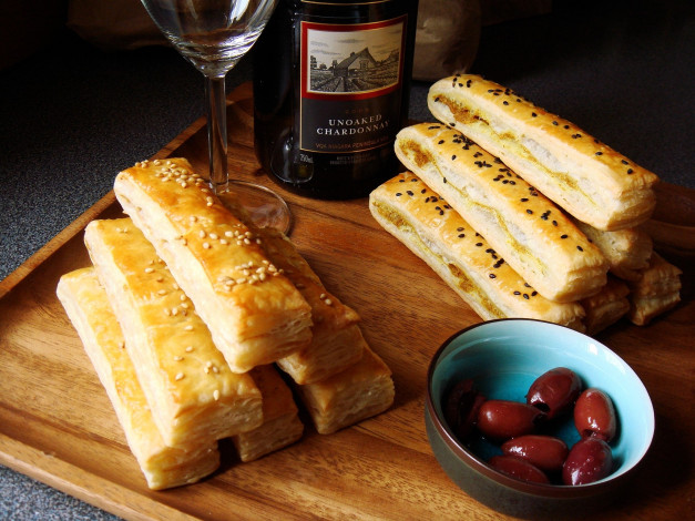 Обои картинки фото еда, натюрморт, вино, оливки