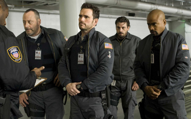 Обои картинки фото кино, фильмы, armored, reno, dillon, инкассатор