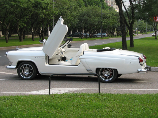 Обои картинки фото автомобили, выставки, уличные, фото, volga