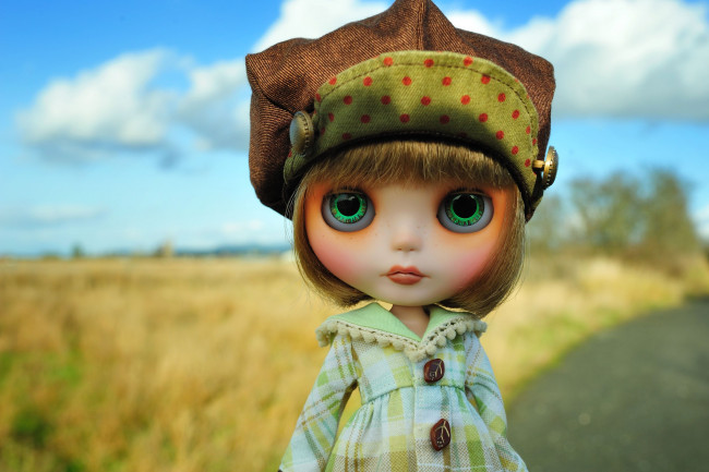 Обои картинки фото разное, игрушки, кукла, шапка