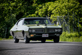 Картинка pontiac+gto автомобили pontiac автопробег выставка автошоу