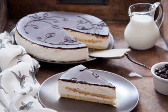 Картинка еда торты выпечка тортик птичье молоко