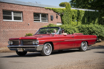 Картинка pontiac+catalina автомобили pontiac автопробег выставка автошоу