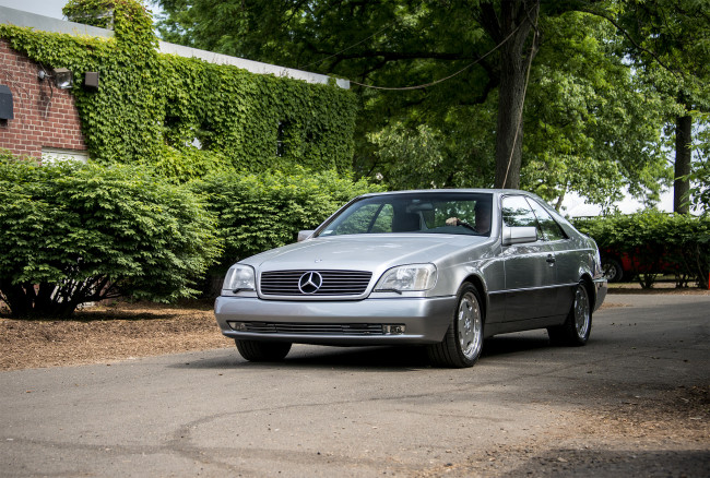 Обои картинки фото mercedes-benz s600 v12, автомобили, mercedes-benz, автопробег, автошоу, выставка