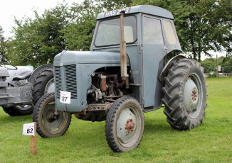 Картинка техника тракторы трактор колесный