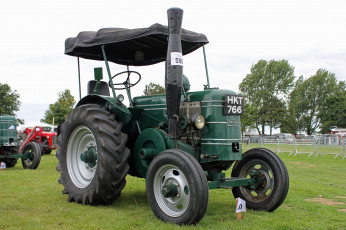 Картинка техника тракторы трактор колесный