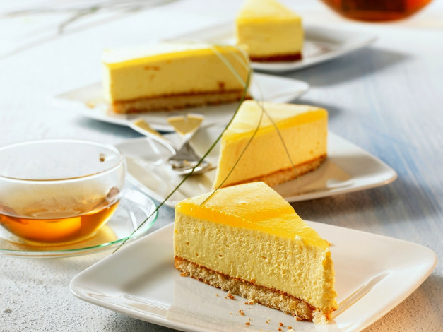 Обои картинки фото еда, пирожные,  кексы,  печенье, трехслойное