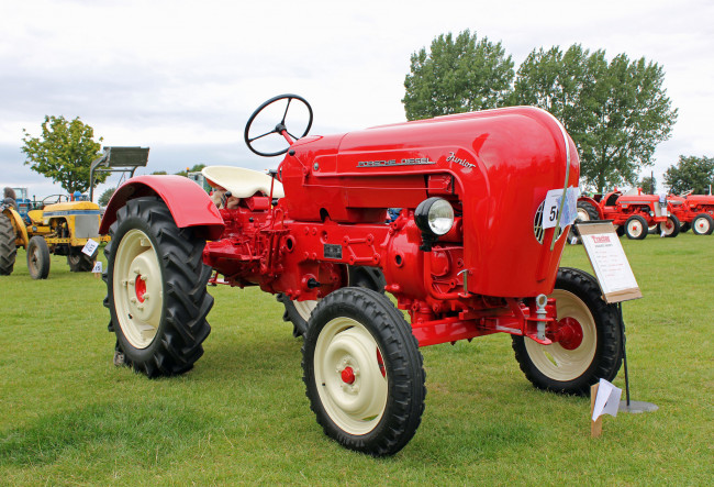 Обои картинки фото техника, тракторы, трактор, колесный