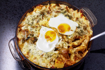 Картинка еда макаронные+блюда яйца соус макароны