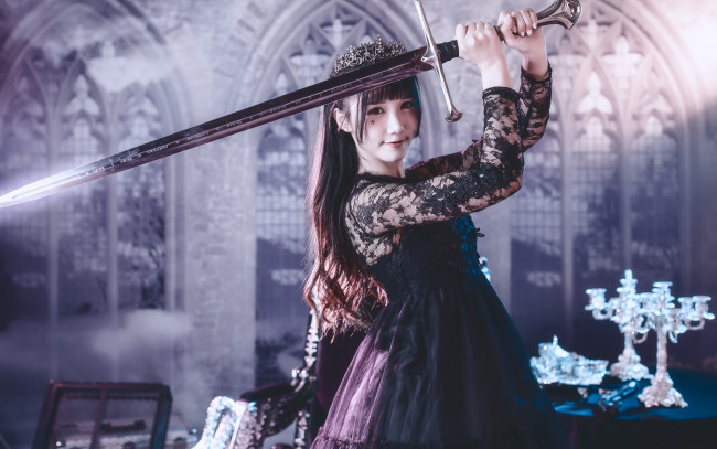 Обои картинки фото девушки, -unsort , девушки с оружием, стиль, меч, лицо, платье, взгляд, девушка