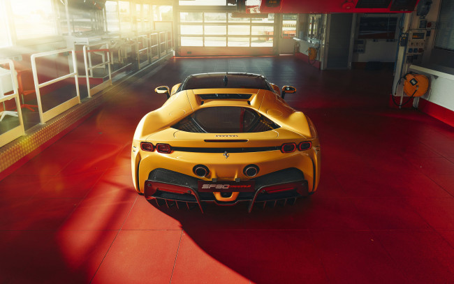 Обои картинки фото ferrari sf90 stradale 2020, автомобили, ferrari, sf90, stradale, 2020, крутая, и, модная, девушка, из, италии