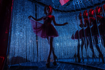 Картинка девушки -+брюнетки +шатенки golden girls ночной клуб модель