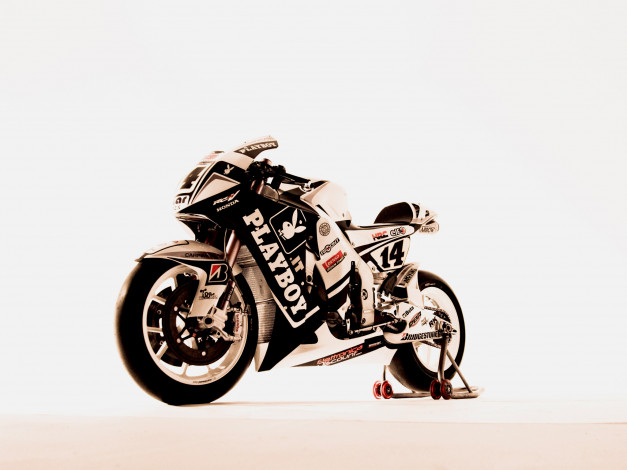 Обои картинки фото мотоциклы, honda