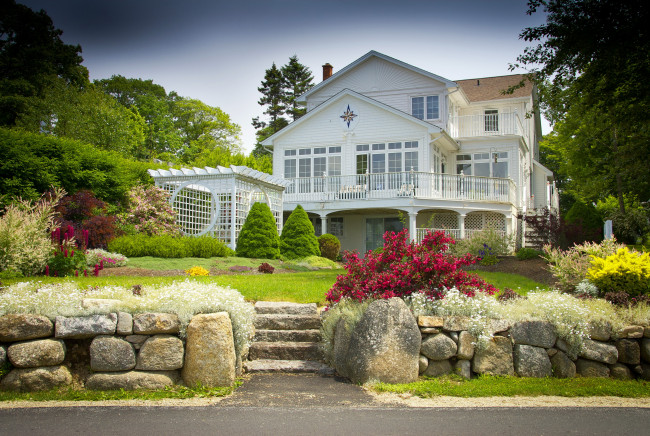 Обои картинки фото канада, Честер, города, здания, дома, дом, ландшафт, улица, цветы