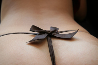 Картинка девушки -unsort+ женские+прелести бантик спина трусики белье попа