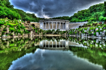 Картинка kyung+hee+universiry города -+здания +дома парк пруд павильон