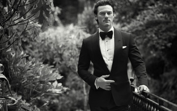 Картинка мужчины luke+evans бабочка костюм luke evans мужчина люк эванс