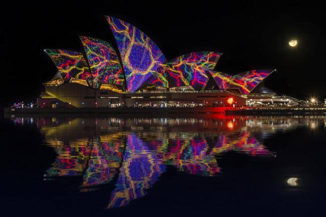 Обои картинки фото города, сингапур , сингапур, ночь, город, здания, огни, вода, отражение