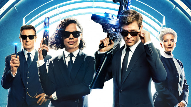 Обои картинки фото men in black international , 2019, кино фильмы, -unknown , другое, люди, в, черном, интернэшнл, фантастика, лиам, ниссон, тесса, томпсон, комедия, крис, хемсворт, agent, h, m, high, t