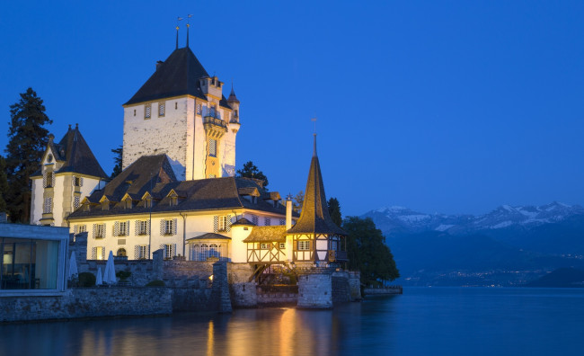 Обои картинки фото города, - здания,  дома, дом, вода, гора