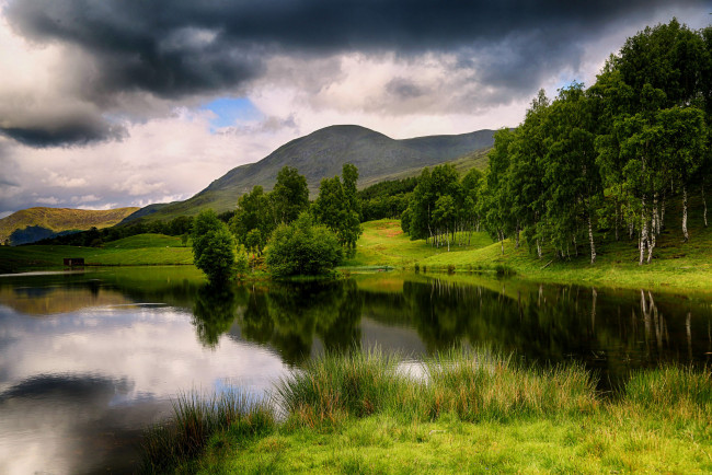 Обои картинки фото природа, пейзажи, hilda, murray, пейзаж, тучи, озеро, холмы, горы, облака