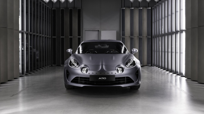 Обои картинки фото alpine a110s, автомобили, alpine, серебристый, гараж
