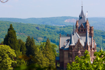 Картинка города дворцы замки крепости деревья лес пейзаж