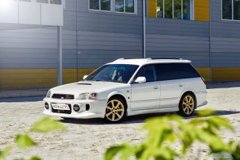 Картинка автомобили subaru b4